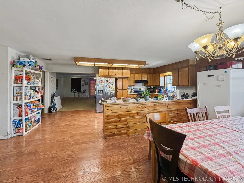 13410 W 750 ROAD Tahlequah, OK 74464