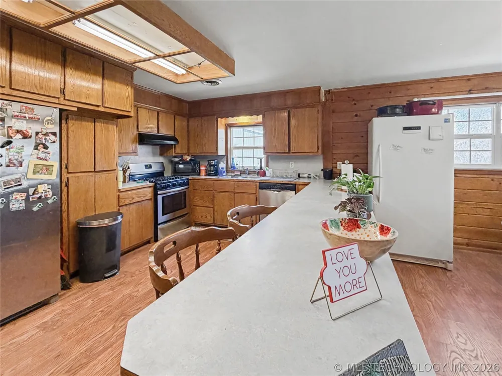 13410 W 750 ROAD Tahlequah, OK 74464