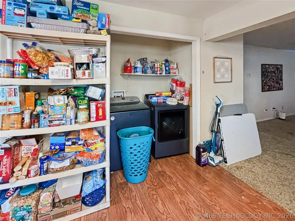 13410 W 750 ROAD Tahlequah, OK 74464