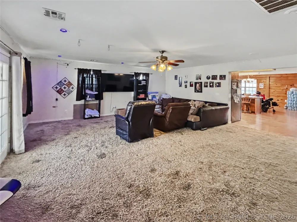 13410 W 750 ROAD Tahlequah, OK 74464