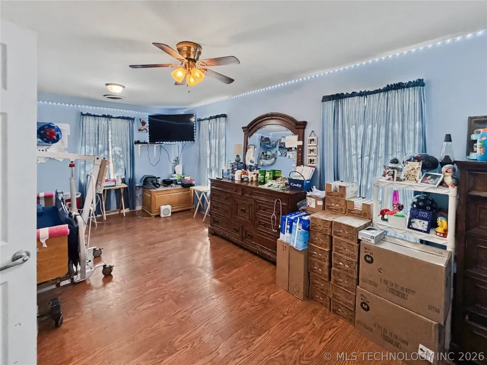 13410 W 750 ROAD Tahlequah, OK 74464