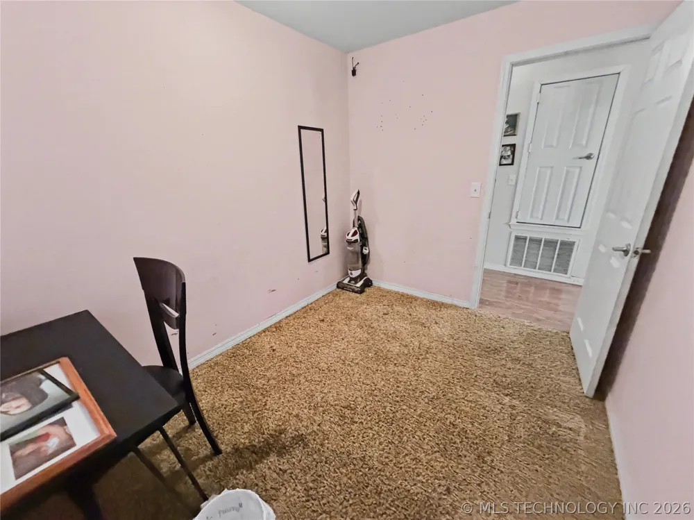 13410 W 750 ROAD Tahlequah, OK 74464