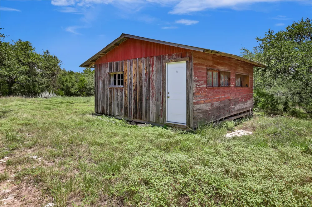 101 Purple Sage Driftwood, TX 78619