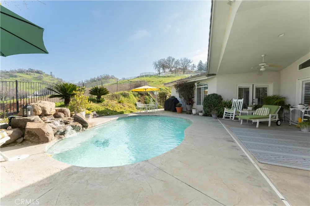 16404 Wardlaw Drive Springville, CA 93265