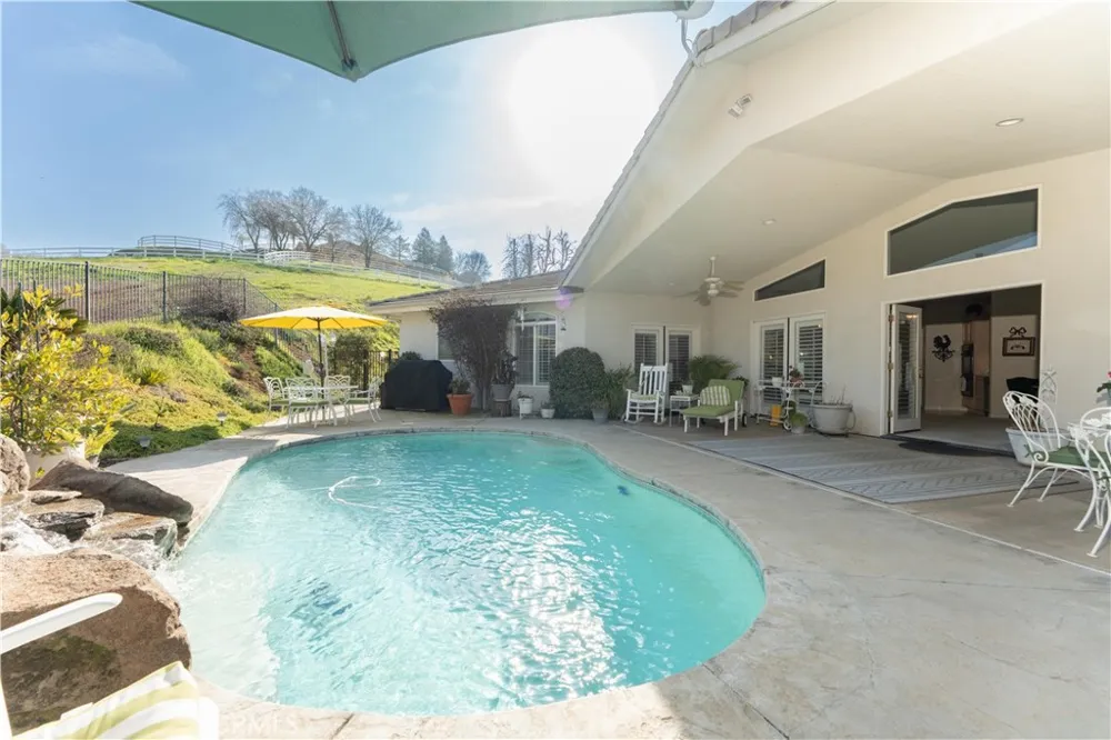 16404 Wardlaw Drive Springville, CA 93265