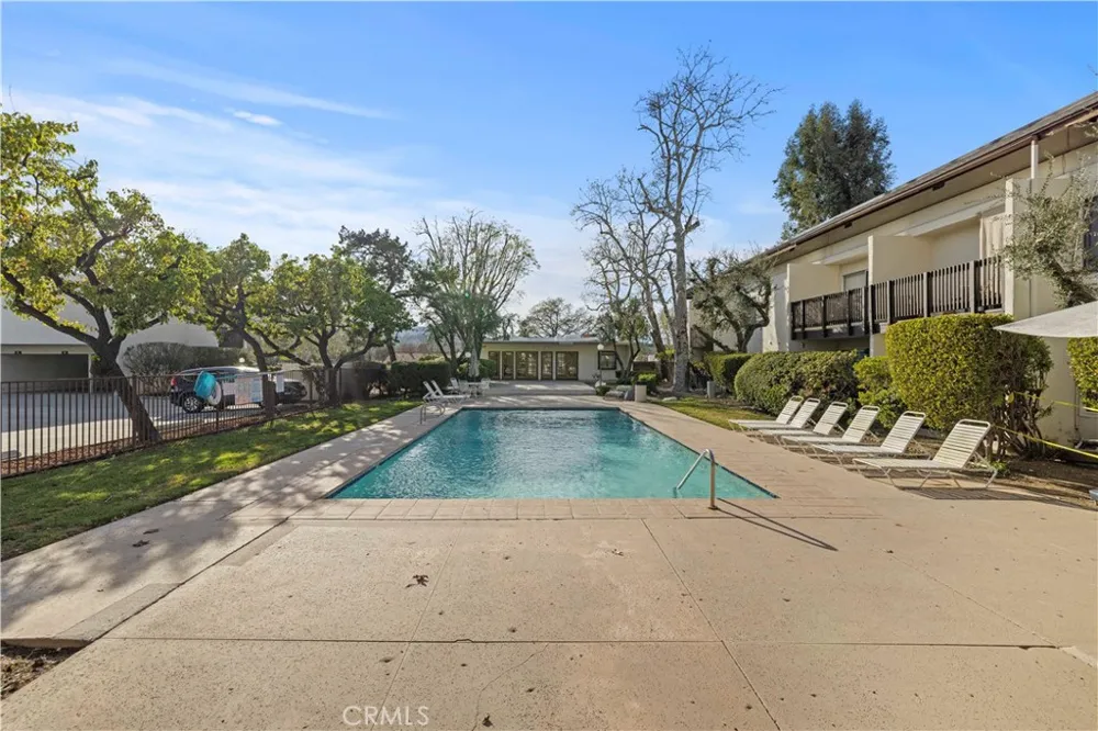 23515 Lyons Avenue #277 Valencia, CA 91355