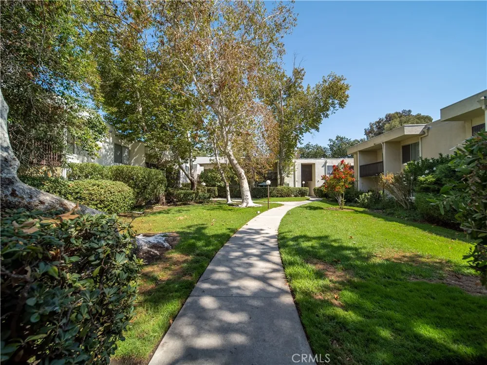 23515 Lyons Avenue #277 Valencia, CA 91355