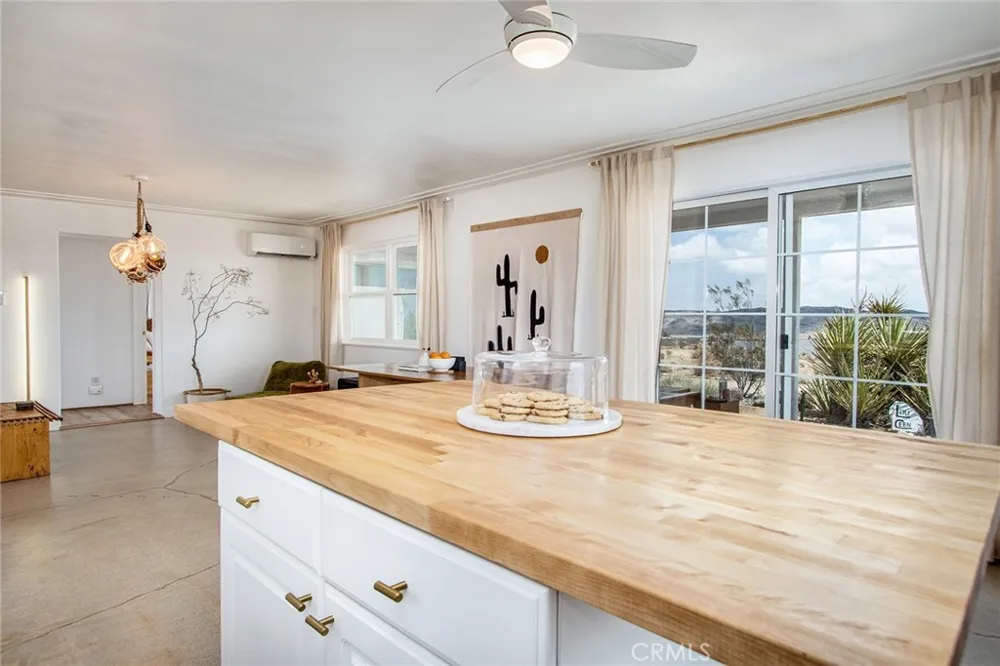 55921 Ornelas Lane Landers, CA 92285