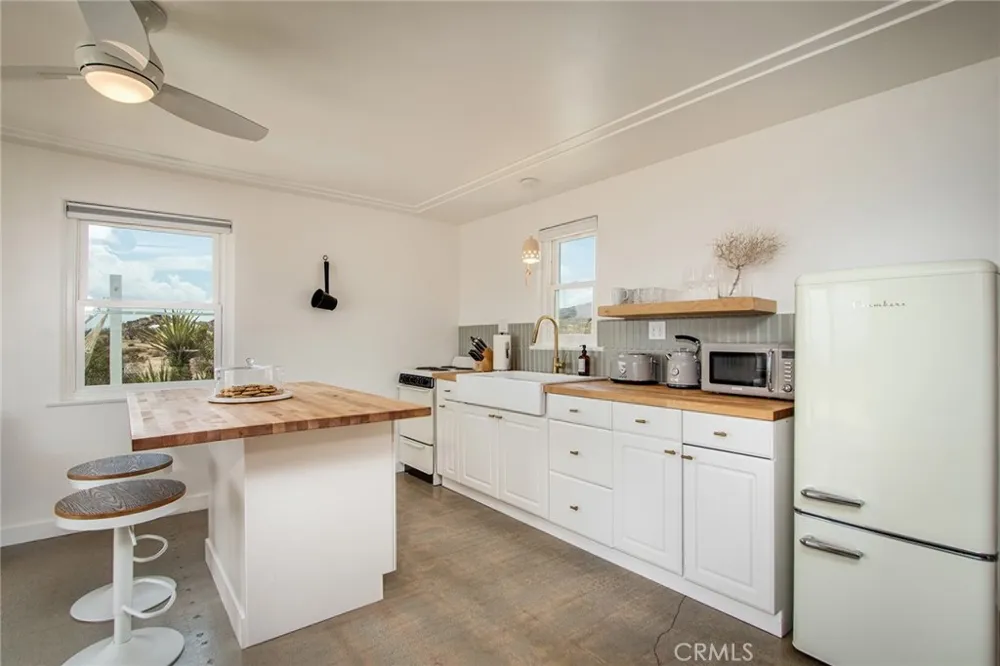 55921 Ornelas Lane Landers, CA 92285