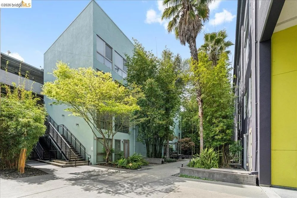 1201 Pine St #354 Oakland, CA 94607