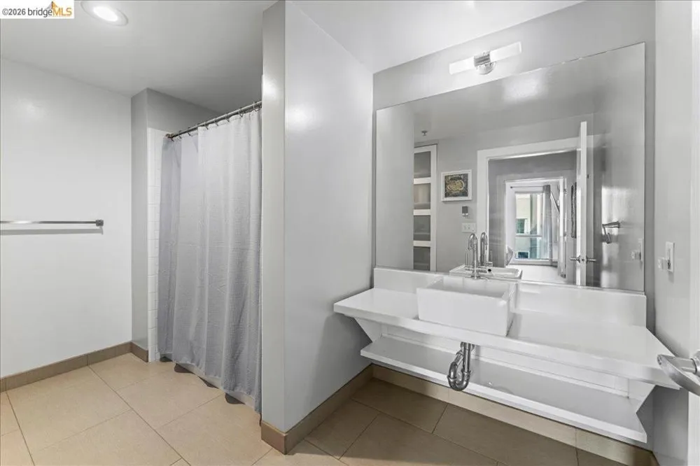 1201 Pine St #354 Oakland, CA 94607