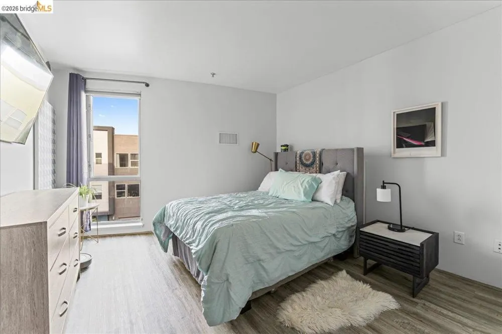 1201 Pine St #354 Oakland, CA 94607