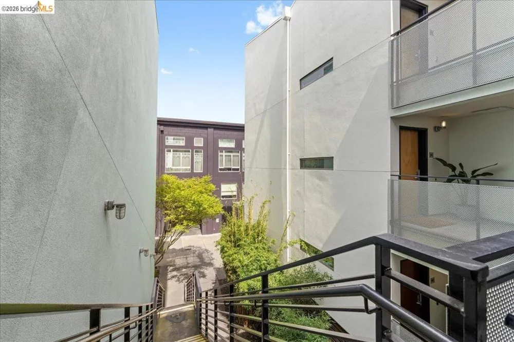1201 Pine St #354 Oakland, CA 94607