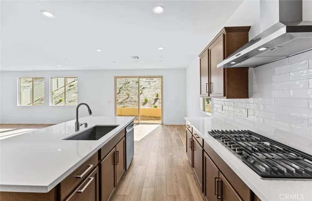 4057 Hudson Lane Lake Elsinore, CA 92530