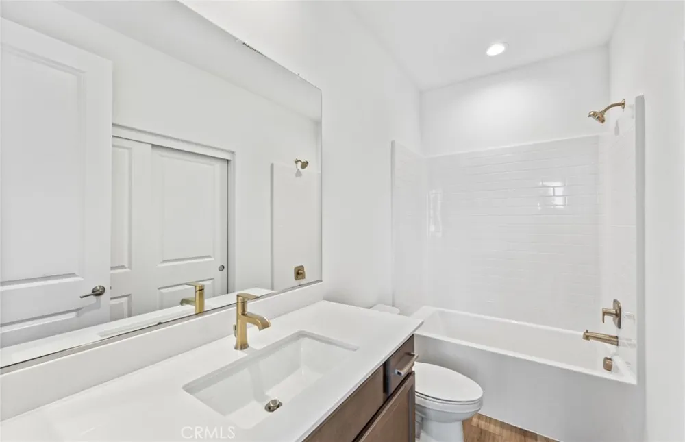 4057 Hudson Lane Lake Elsinore, CA 92530