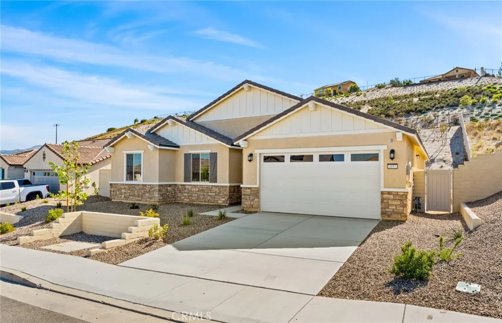 4057 Hudson Lane Lake Elsinore, CA 92530