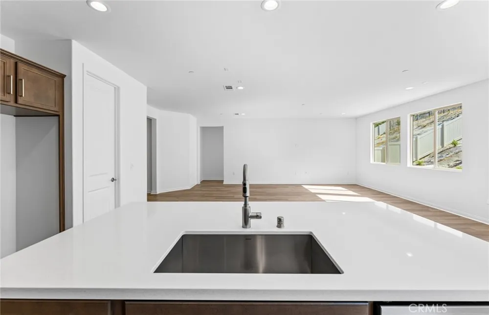 4057 Hudson Lane Lake Elsinore, CA 92530