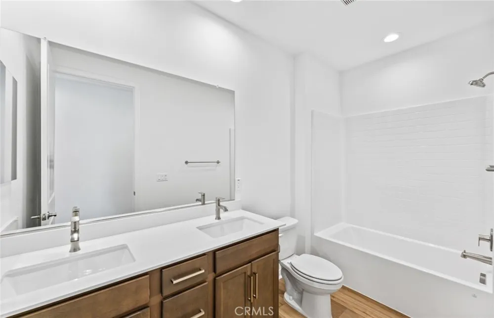4057 Hudson Lane Lake Elsinore, CA 92530