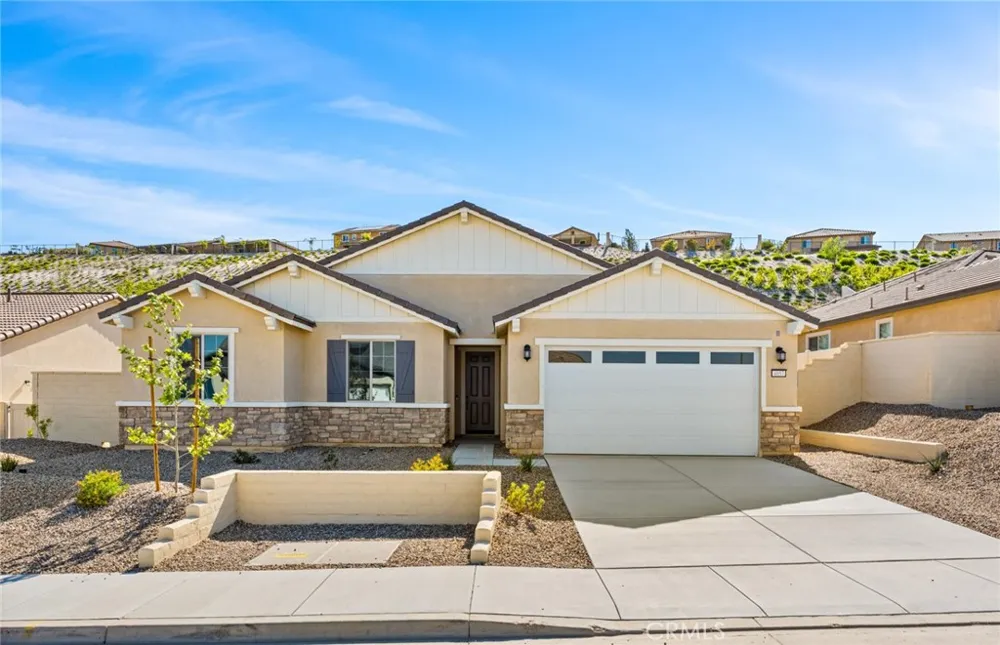 4057 Hudson Lane Lake Elsinore, CA 92530