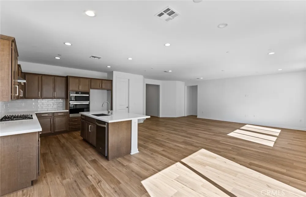 4057 Hudson Lane Lake Elsinore, CA 92530