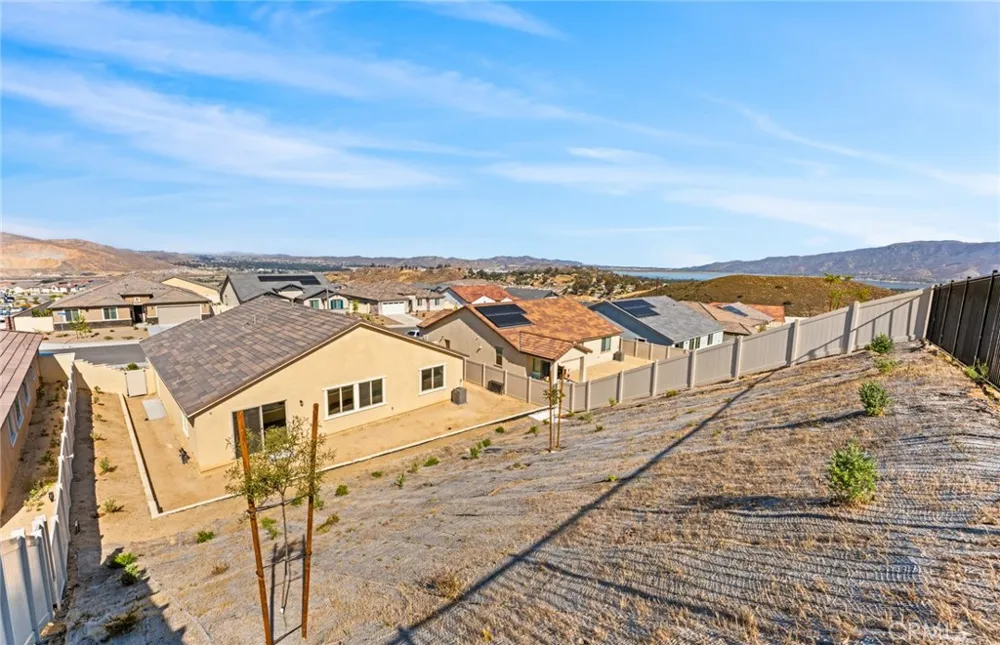 4057 Hudson Lane Lake Elsinore, CA 92530