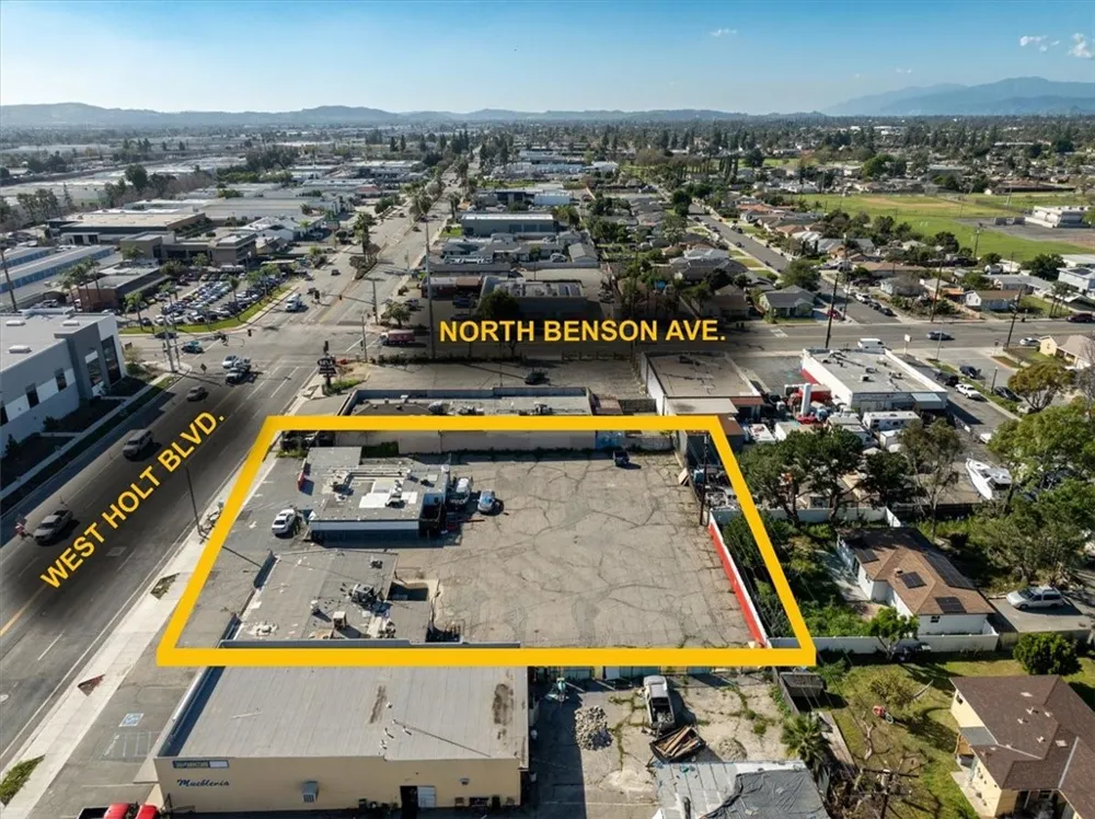 1528 W Holt Ontario, CA 91762