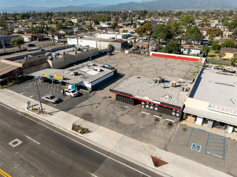 1528 W Holt Ontario, CA 91762