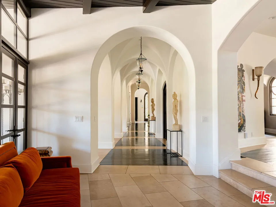 12705 Chalon Road Los Angeles, CA 90049