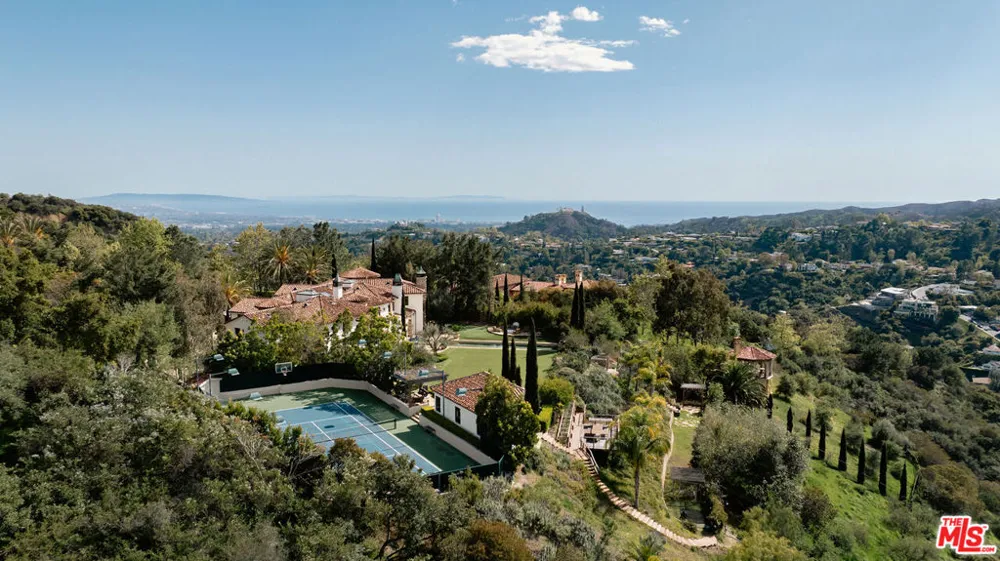 12705 Chalon Road Los Angeles, CA 90049