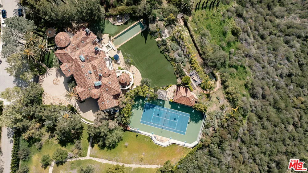 12705 Chalon Road Los Angeles, CA 90049