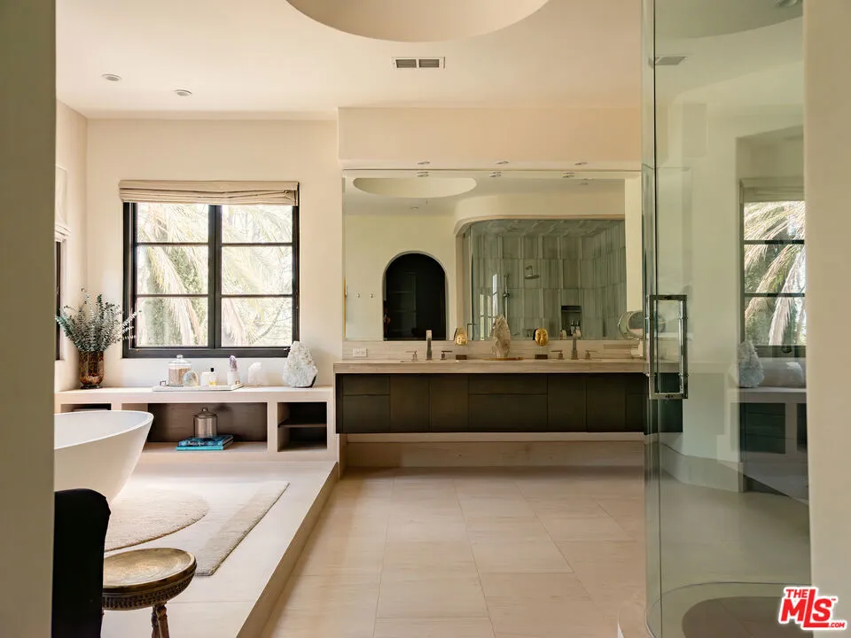 12705 Chalon Road Los Angeles, CA 90049
