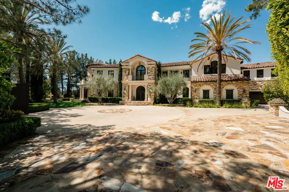 12705 Chalon Road Los Angeles, CA 90049