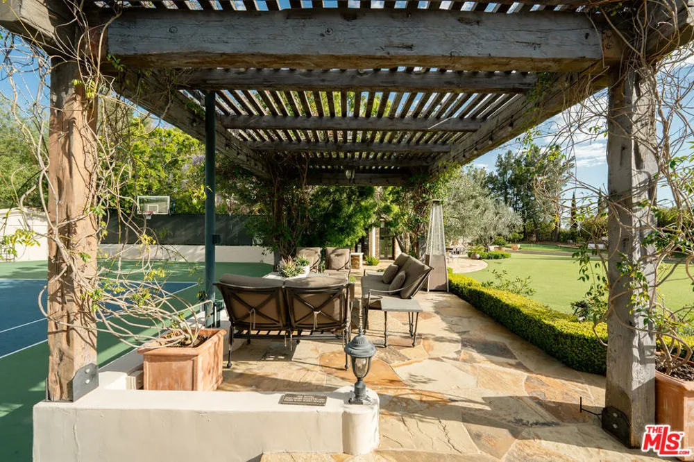 12705 Chalon Road Los Angeles, CA 90049