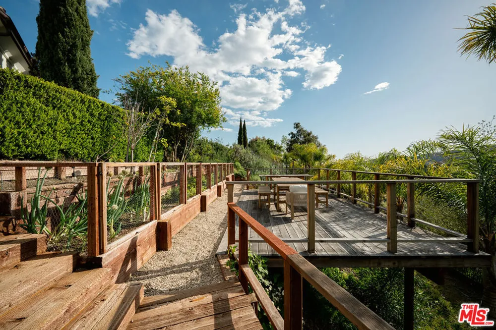 12705 Chalon Road Los Angeles, CA 90049