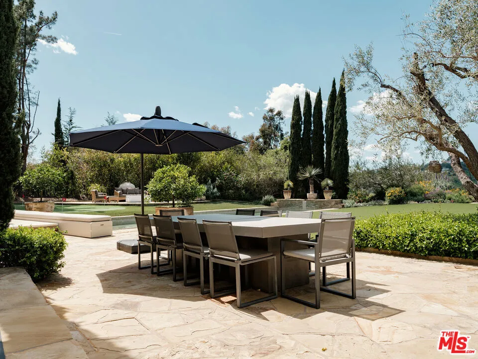 12705 Chalon Road Los Angeles, CA 90049