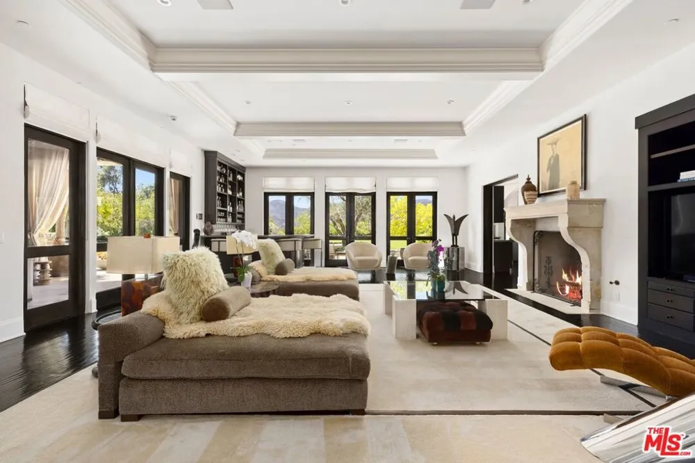12705 Chalon Road Los Angeles, CA 90049