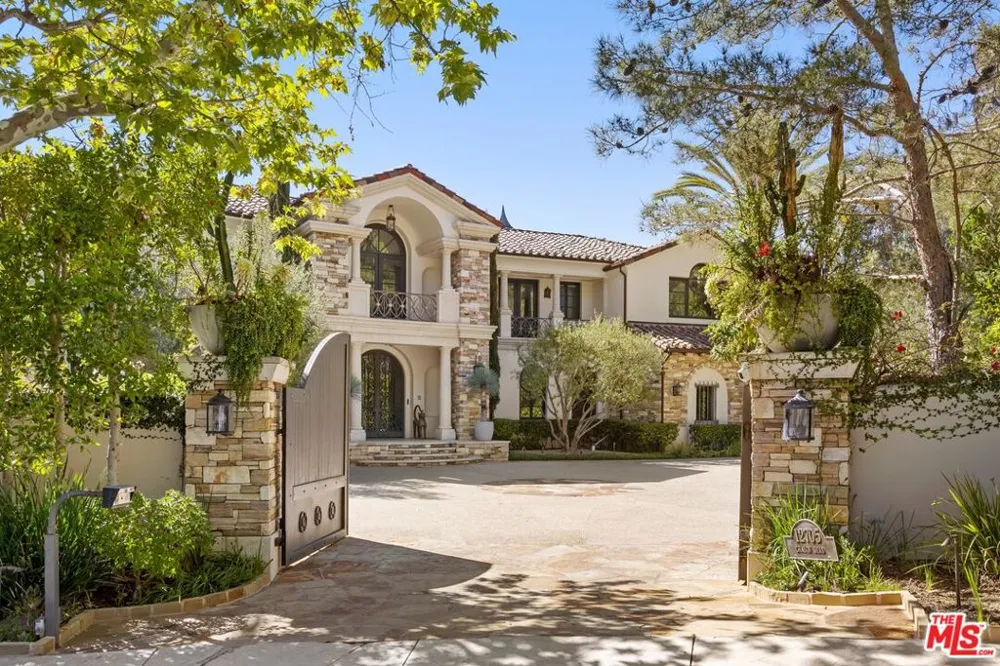 12705 Chalon Road Los Angeles, CA 90049