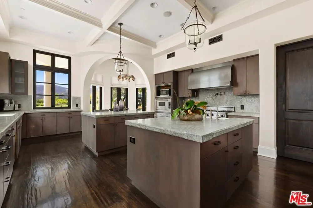 12705 Chalon Road Los Angeles, CA 90049