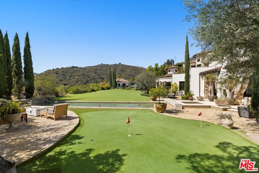 12705 Chalon Road Los Angeles, CA 90049