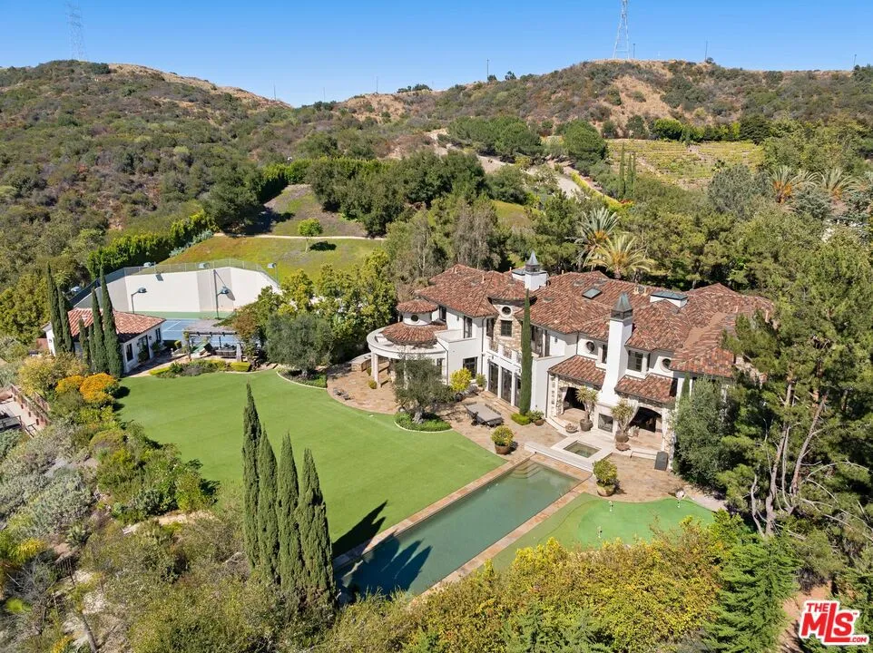 12705 Chalon Road Los Angeles, CA 90049