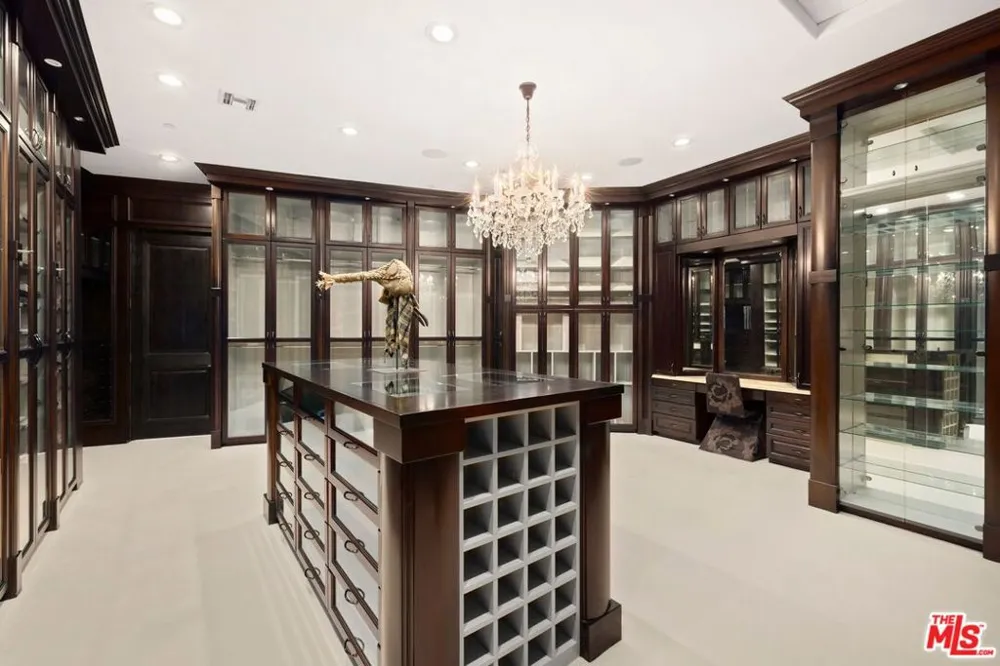 12705 Chalon Road Los Angeles, CA 90049