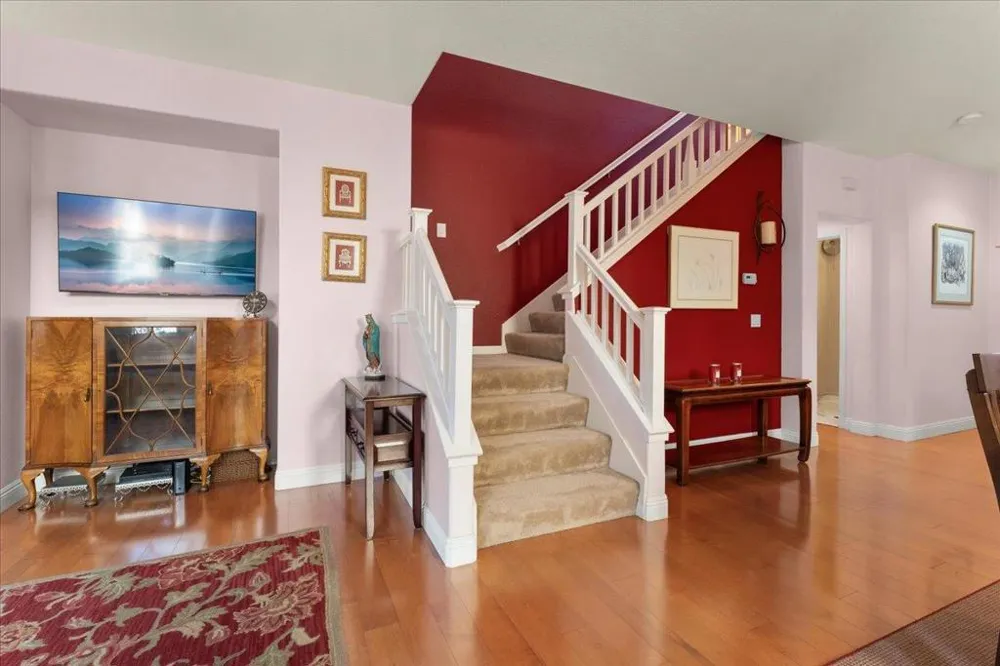 704 Tennyson Drive Gilroy, CA 95020