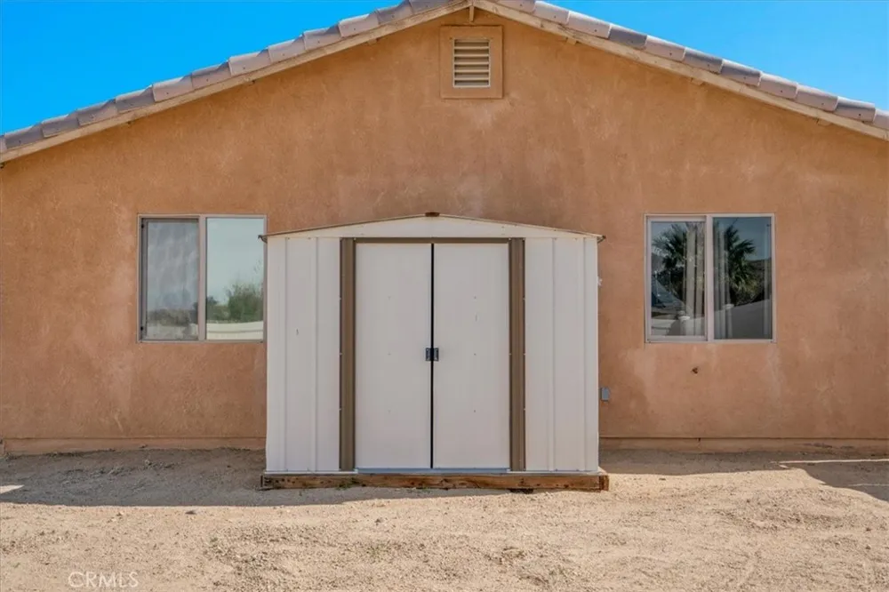 6752 Manzanita Avenue 29 Palms, CA 92277