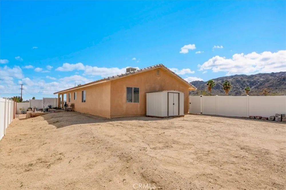 6752 Manzanita Avenue 29 Palms, CA 92277