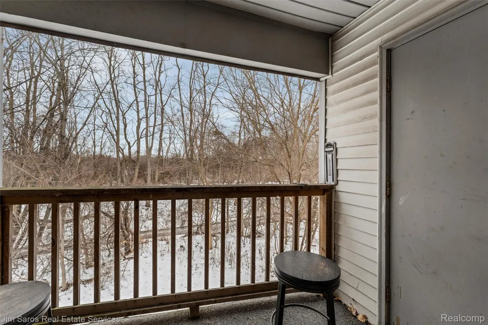 64 Rosebud Lane Mt Clemens City, MI 48043