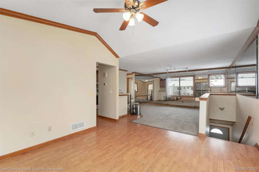 64 Rosebud Lane Mt Clemens City, MI 48043