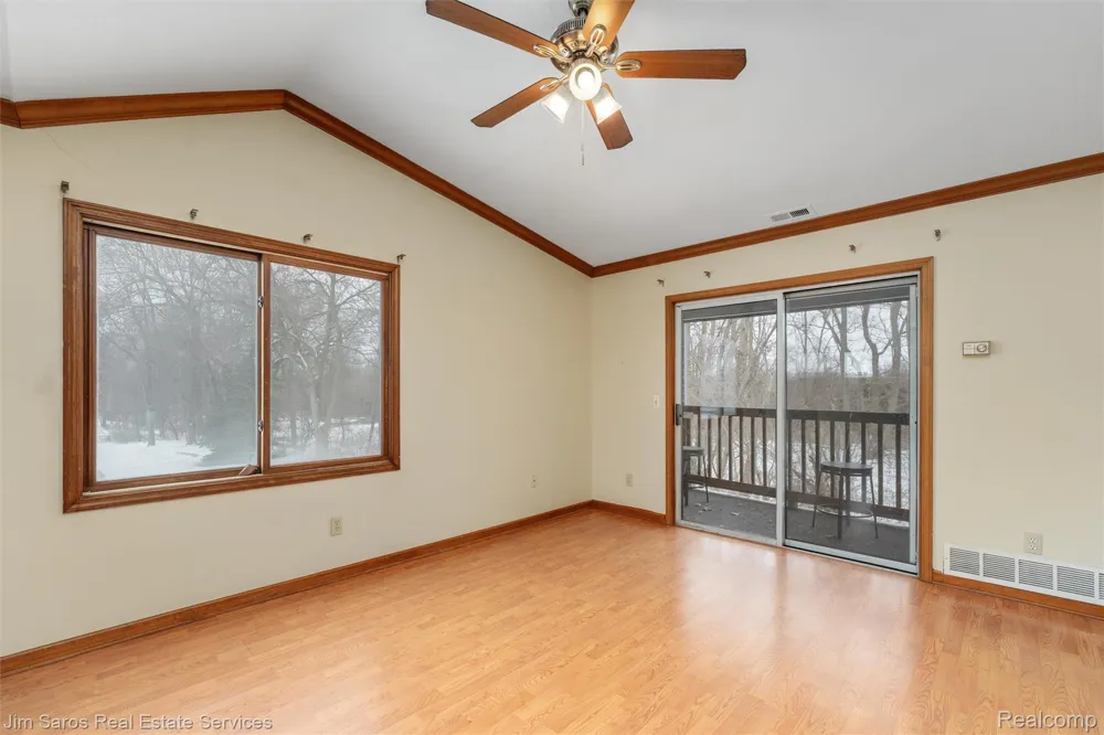 64 Rosebud Lane Mt Clemens City, MI 48043