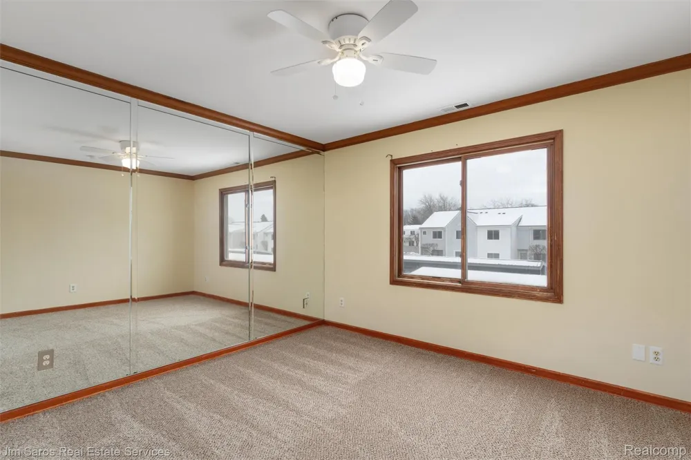 64 Rosebud Lane Mt Clemens City, MI 48043