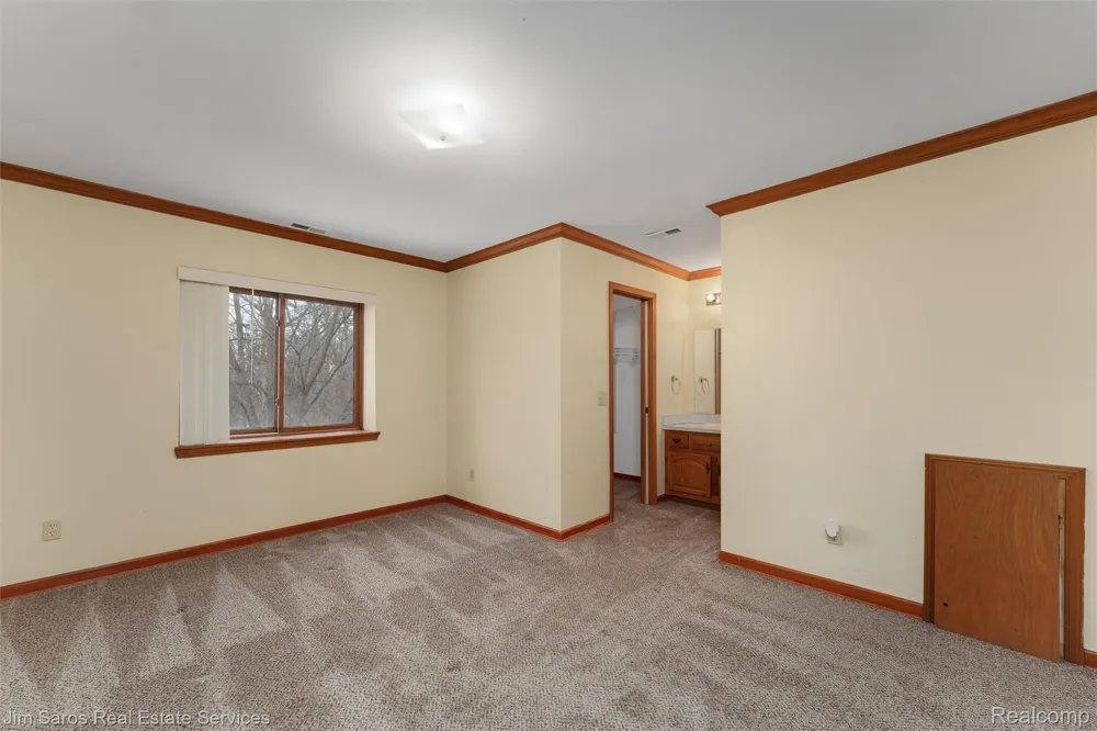 64 Rosebud Lane Mt Clemens City, MI 48043