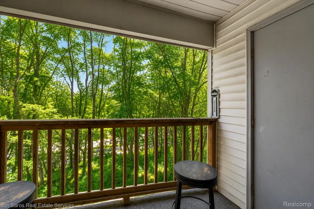 64 Rosebud Lane Mt Clemens City, MI 48043